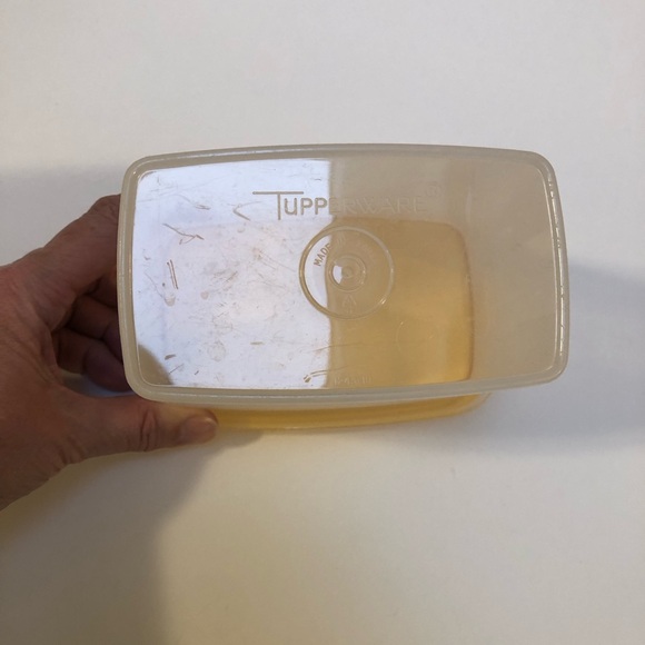 Tupperware Small Container with Yellow Lid EUC - Picture 5 of 13